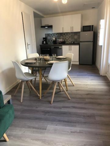 Appartement Un coin de verdure dans le centre de St Etienne à Saint-Etienne  Extérieur photo